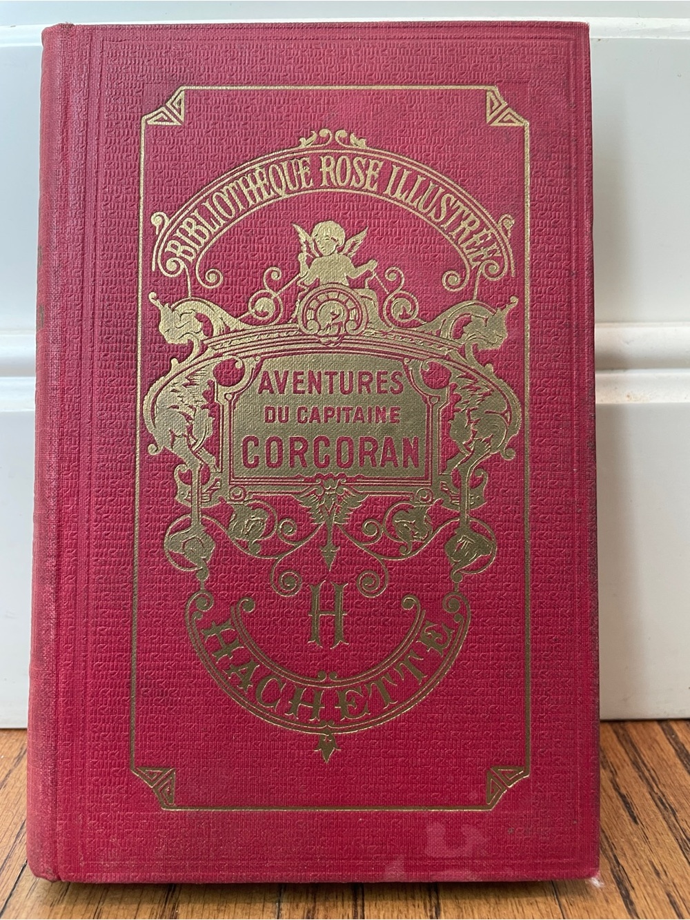 Antique 1922 Captain Corcoran Hachette French Book Gilt Cover Illustrated- RARE